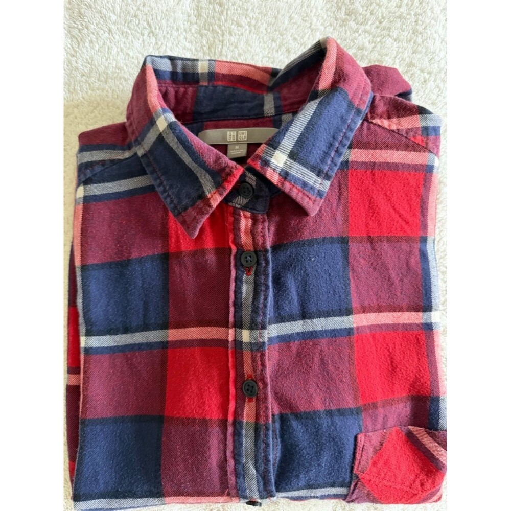 Uniqlo Red & Navy Plaid Flannel Shirt Size Medium